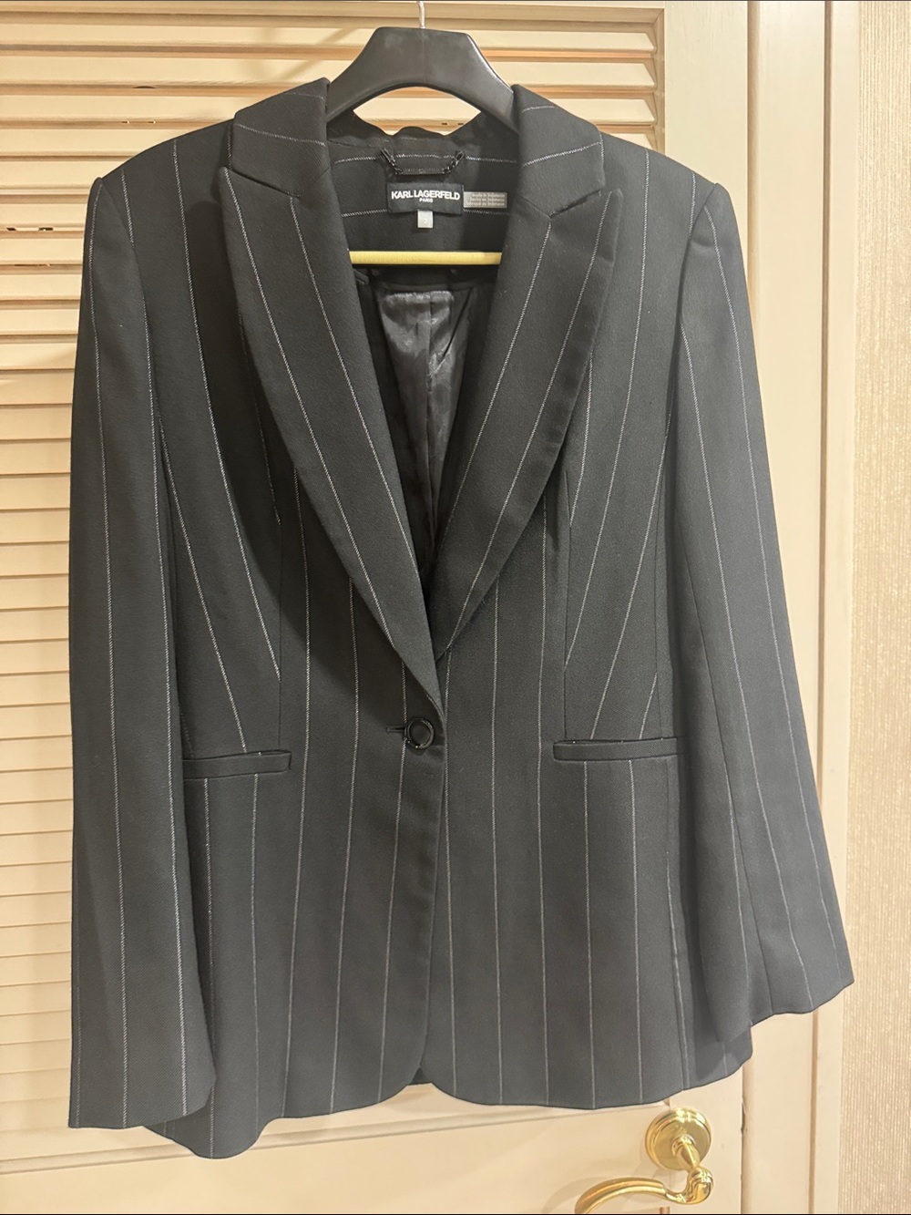 Karl Lagerfeld Men's Black Pinstripe Sport Coat